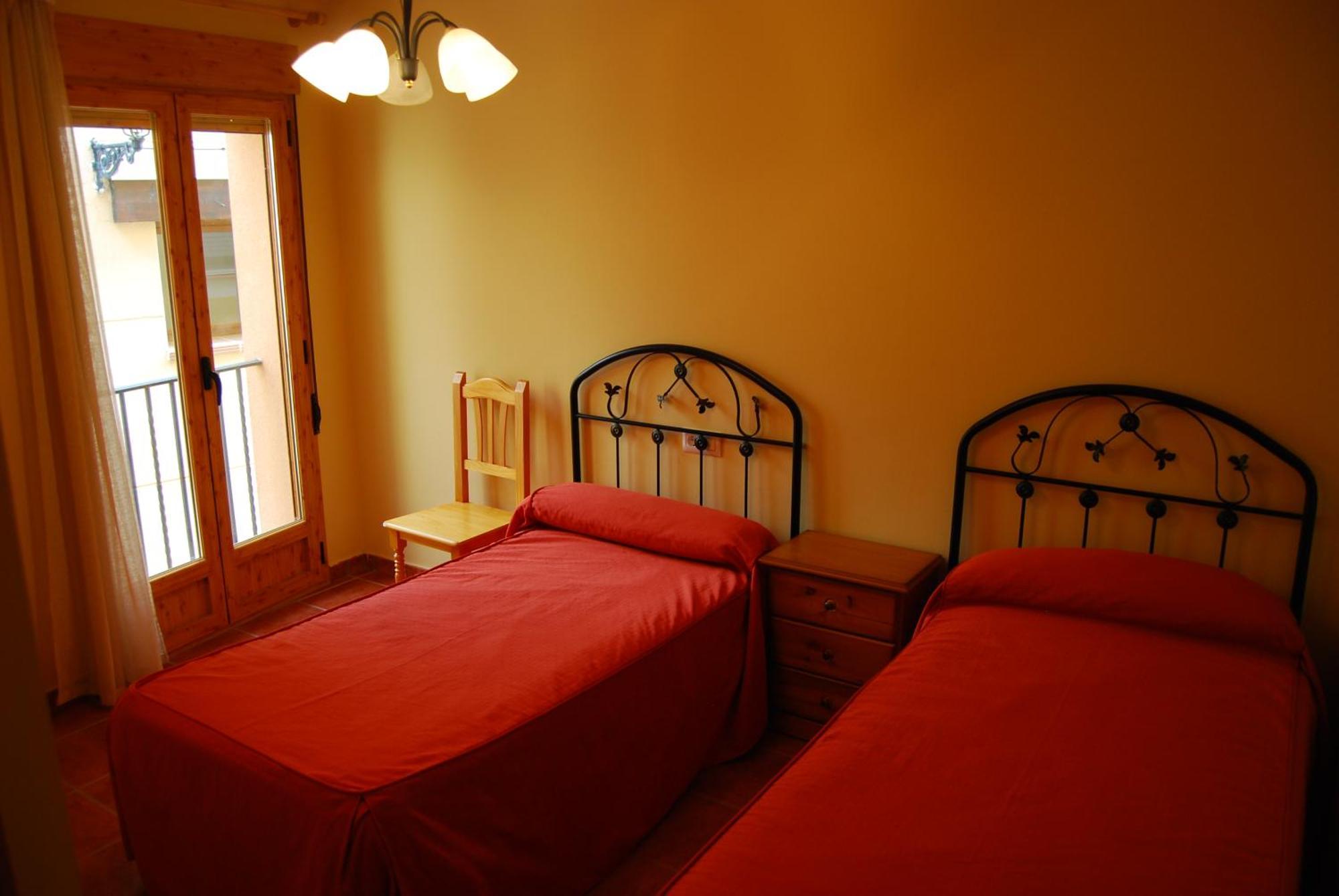 La Noguera Hotel Palomera ภายนอก รูปภาพ