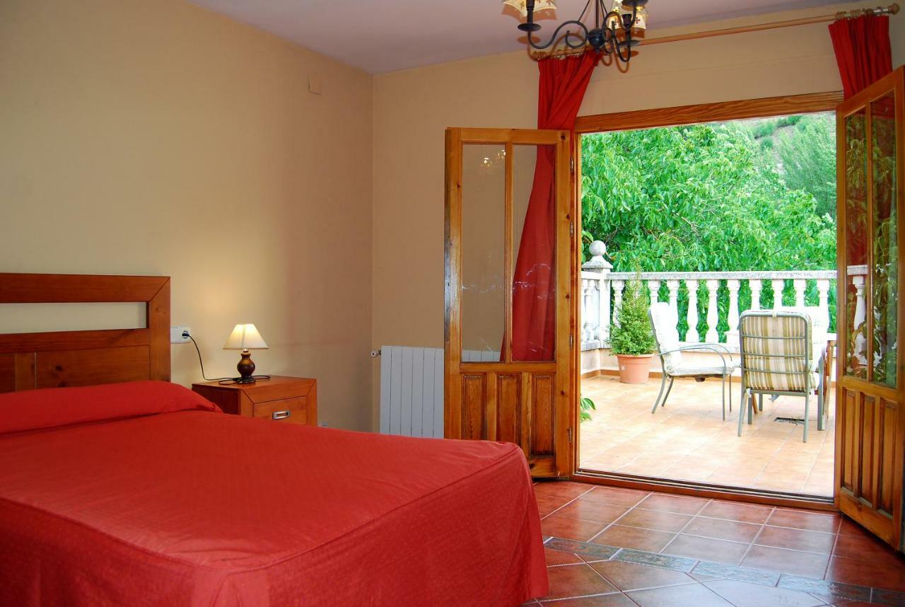La Noguera Hotel Palomera ภายนอก รูปภาพ